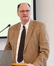 Dr. Christoph Lerchen